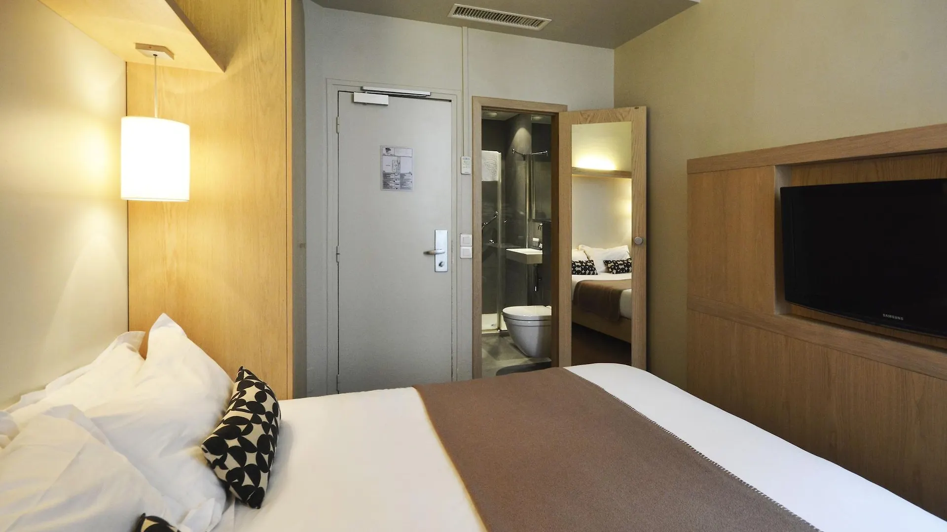 Hotel Des Princes 2*